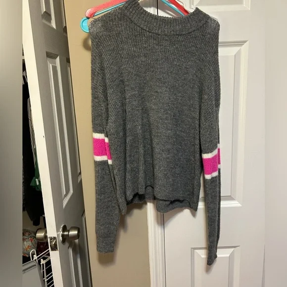 john and jen Sweaters John And Jenn Gray Pink Varsity Stripe